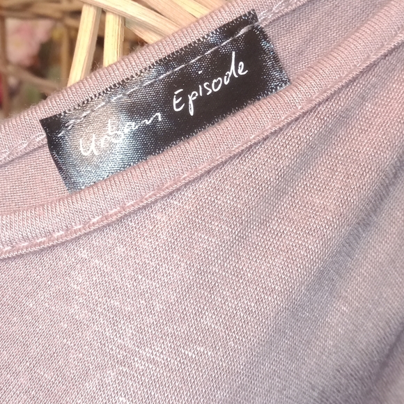 Beige Feminine Tank Top - Picture 3 of 8